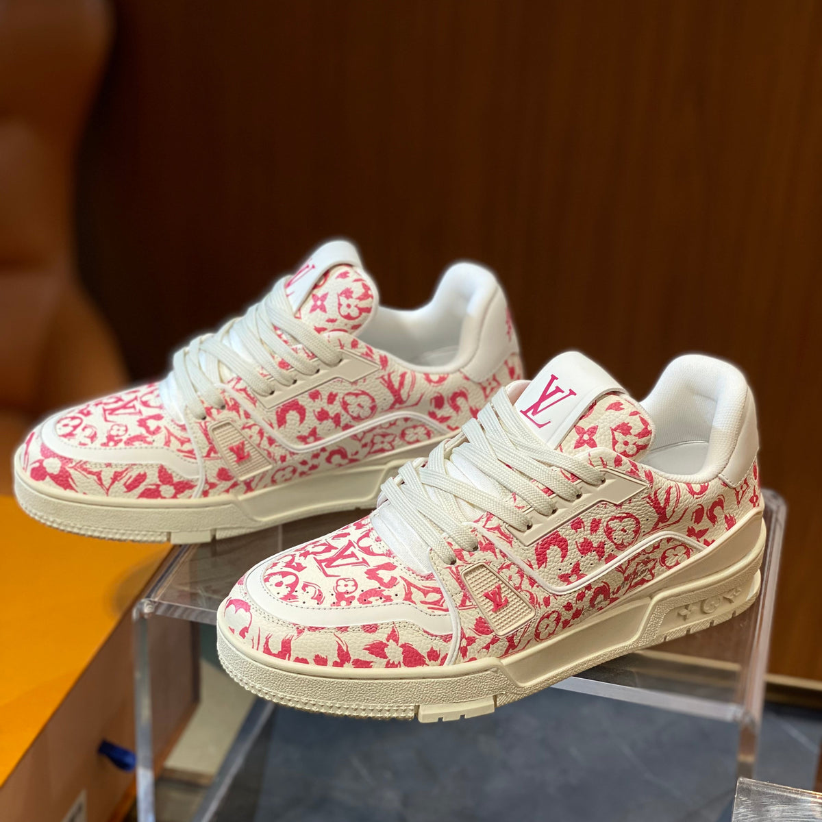 LOU TRAINERS