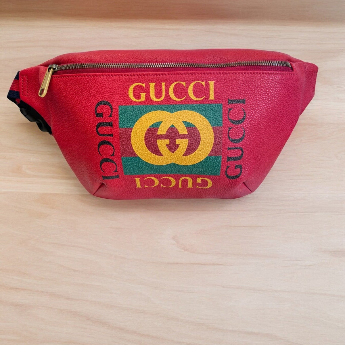 Brand New Gucci Red Retro Logo Belt Bag