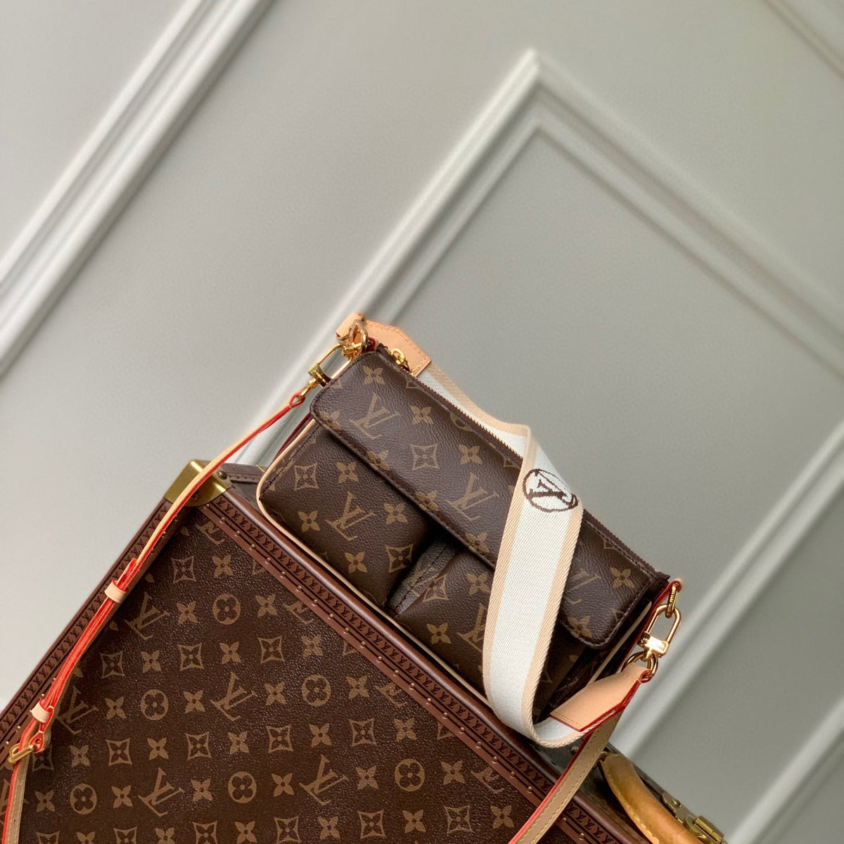 LOU VIBE BAG
