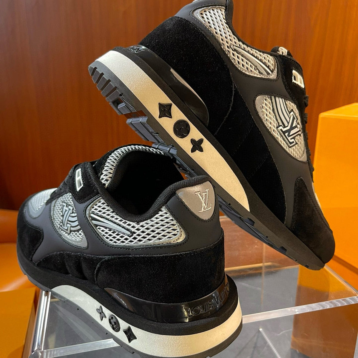 LOU TRAINERS