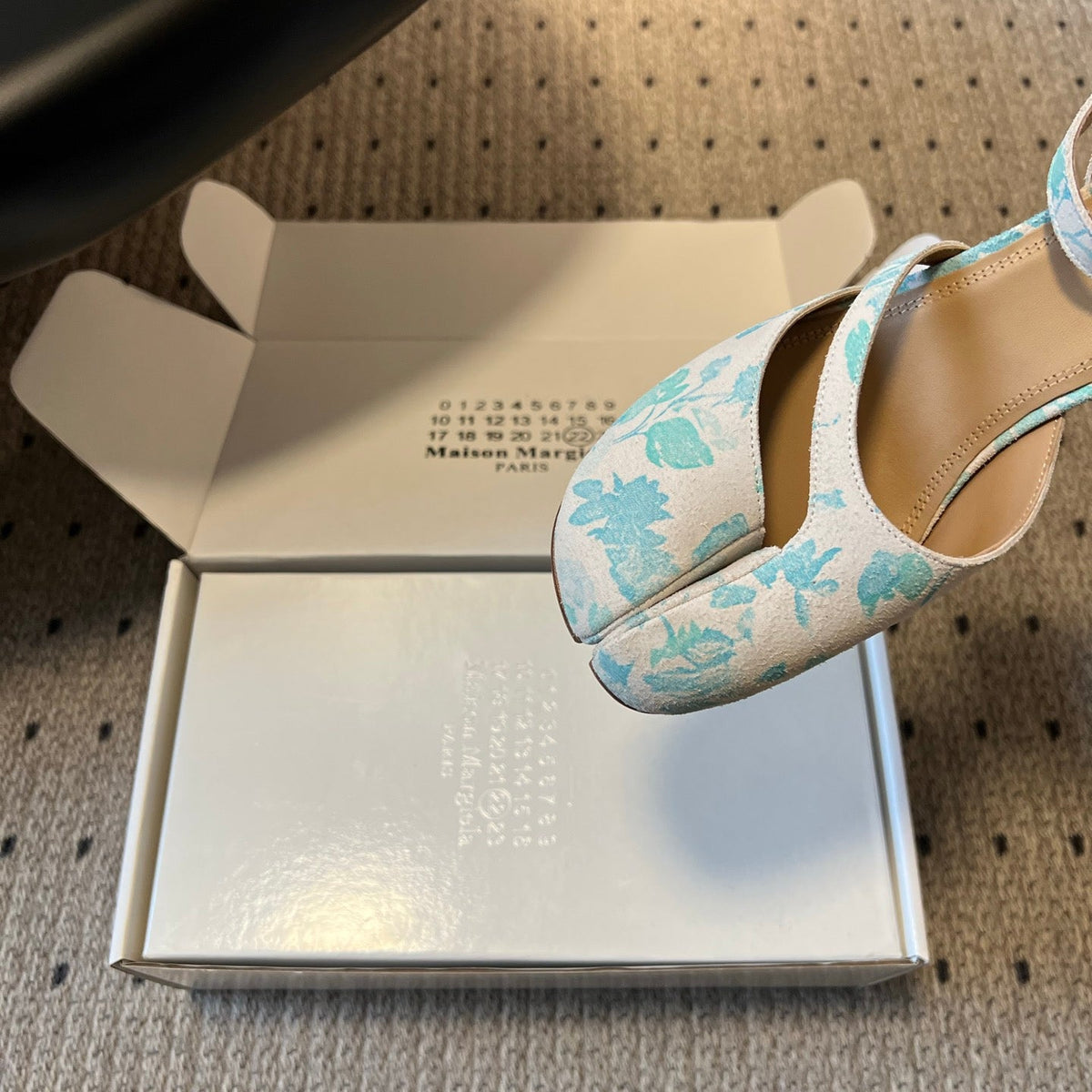 MAISON M TABI PUMPS