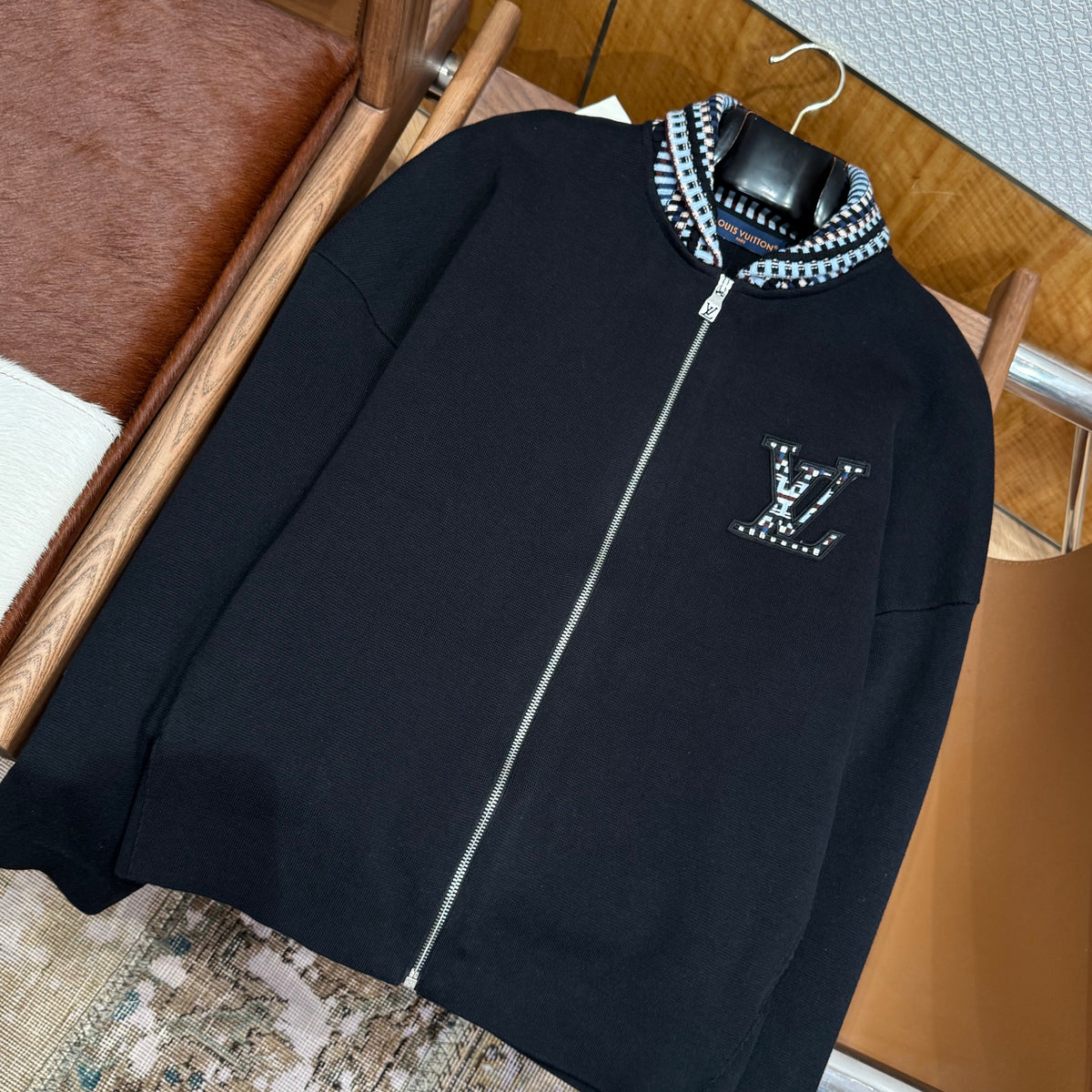 LOU ZIP SWEATSHIRT