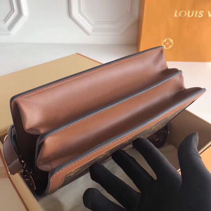 I W Fashion Lu-Vi bags - 17889