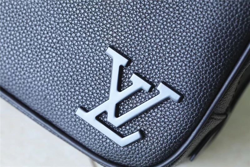 I W Fashion Lu-Vi bags - 10679