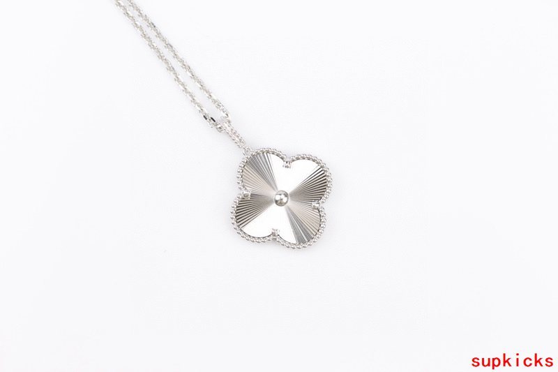 Van Cleef & Arples Jewelry