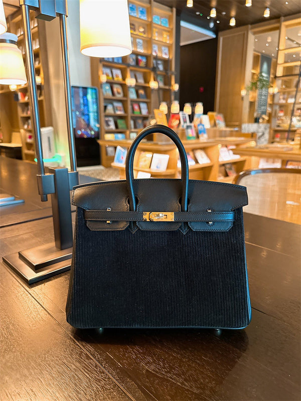 PHA - HMS Bags - 630