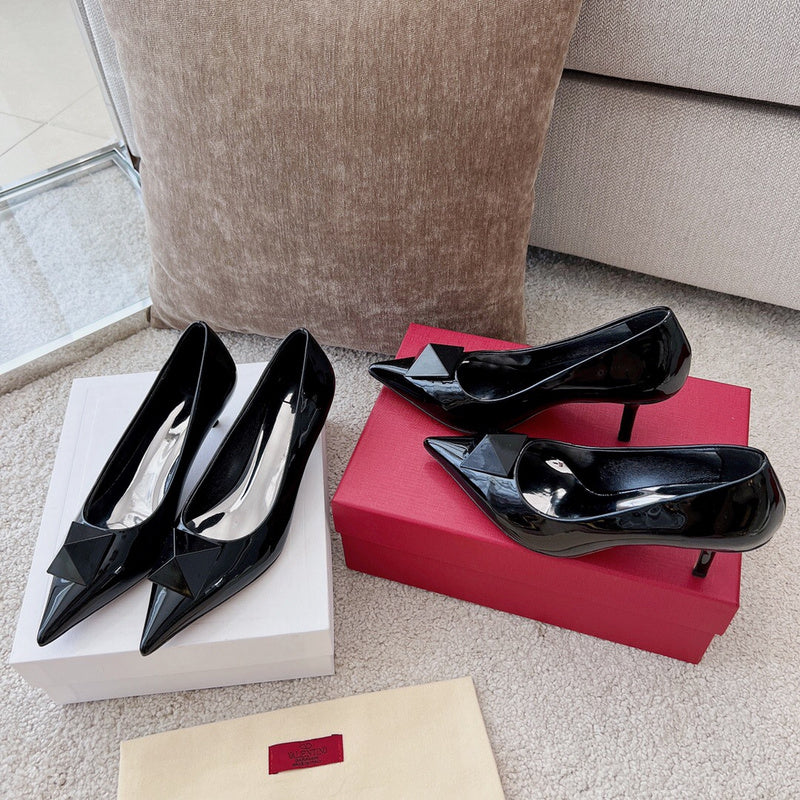 Valentino GARAVANI Luxury Shoes