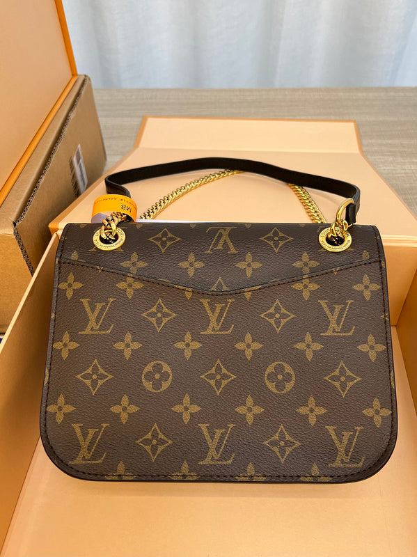 I W Fashion Lu-Vi Bags - 16782