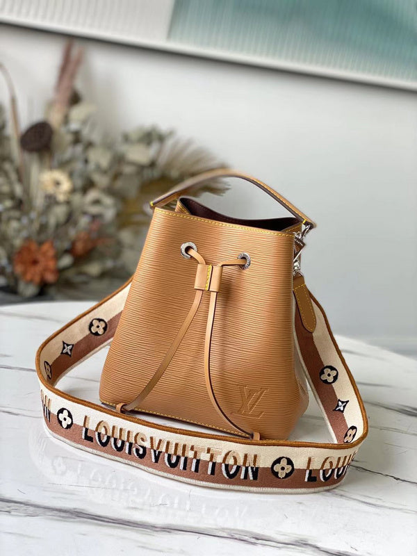 I W Fashion Lu-Vi bags - 17534