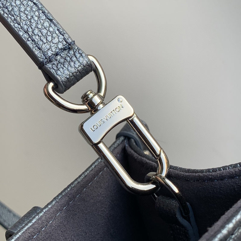 I W Fashion Lu-Vi bags - 17340
