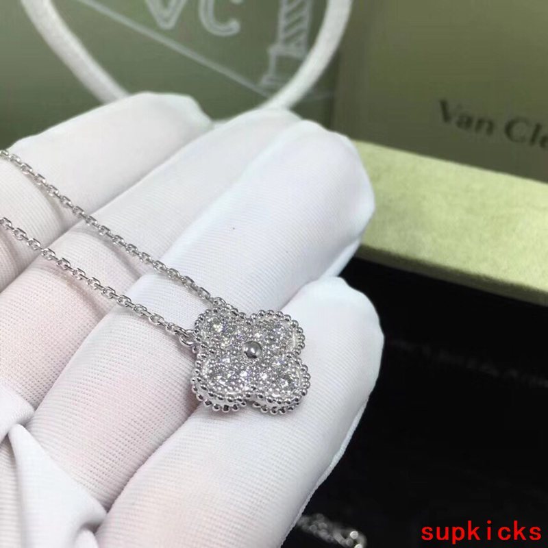Van Cleef & Arples Jewelry
