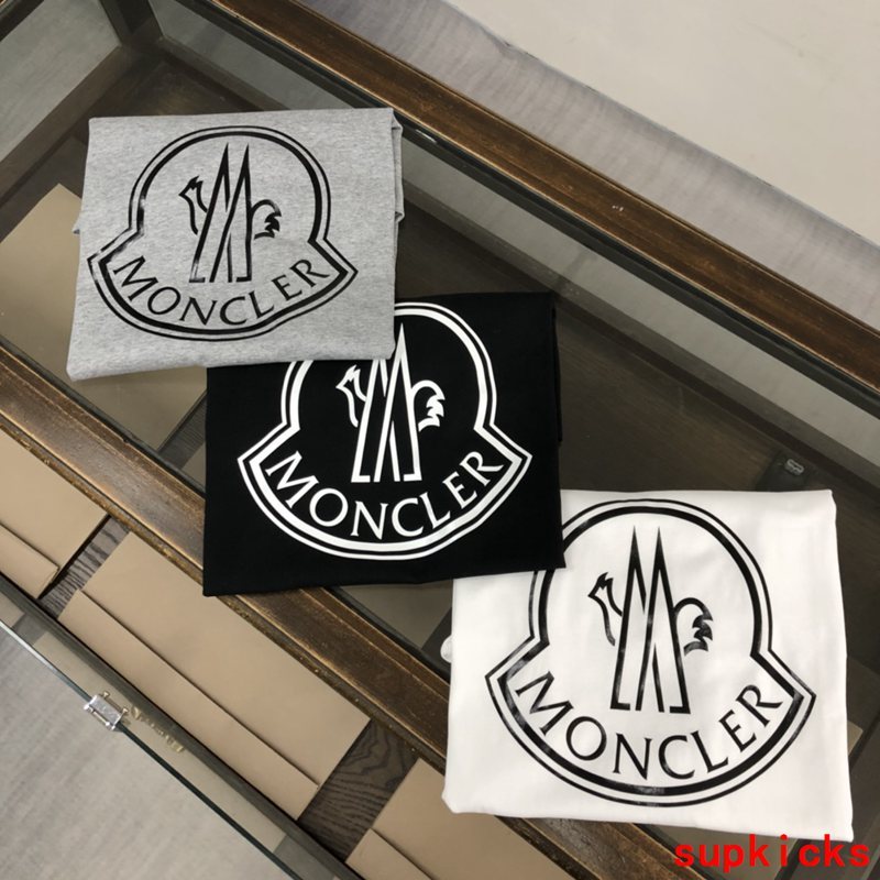 Moncler Luxury Cloth