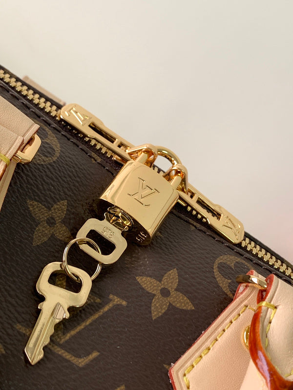 I W Fashion Lu-Vi Bags - 16874