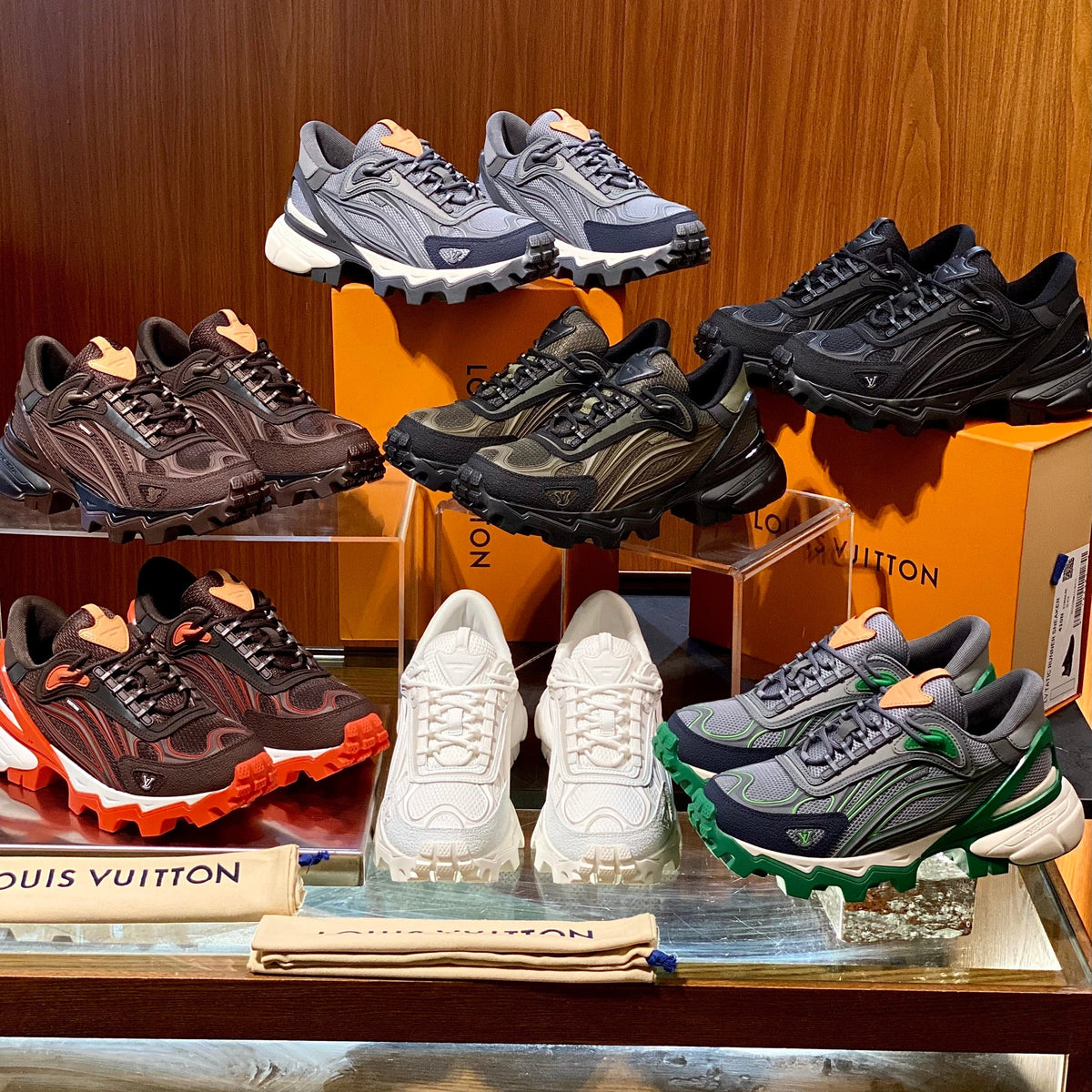 LOU SUMMIT SNEAKERS