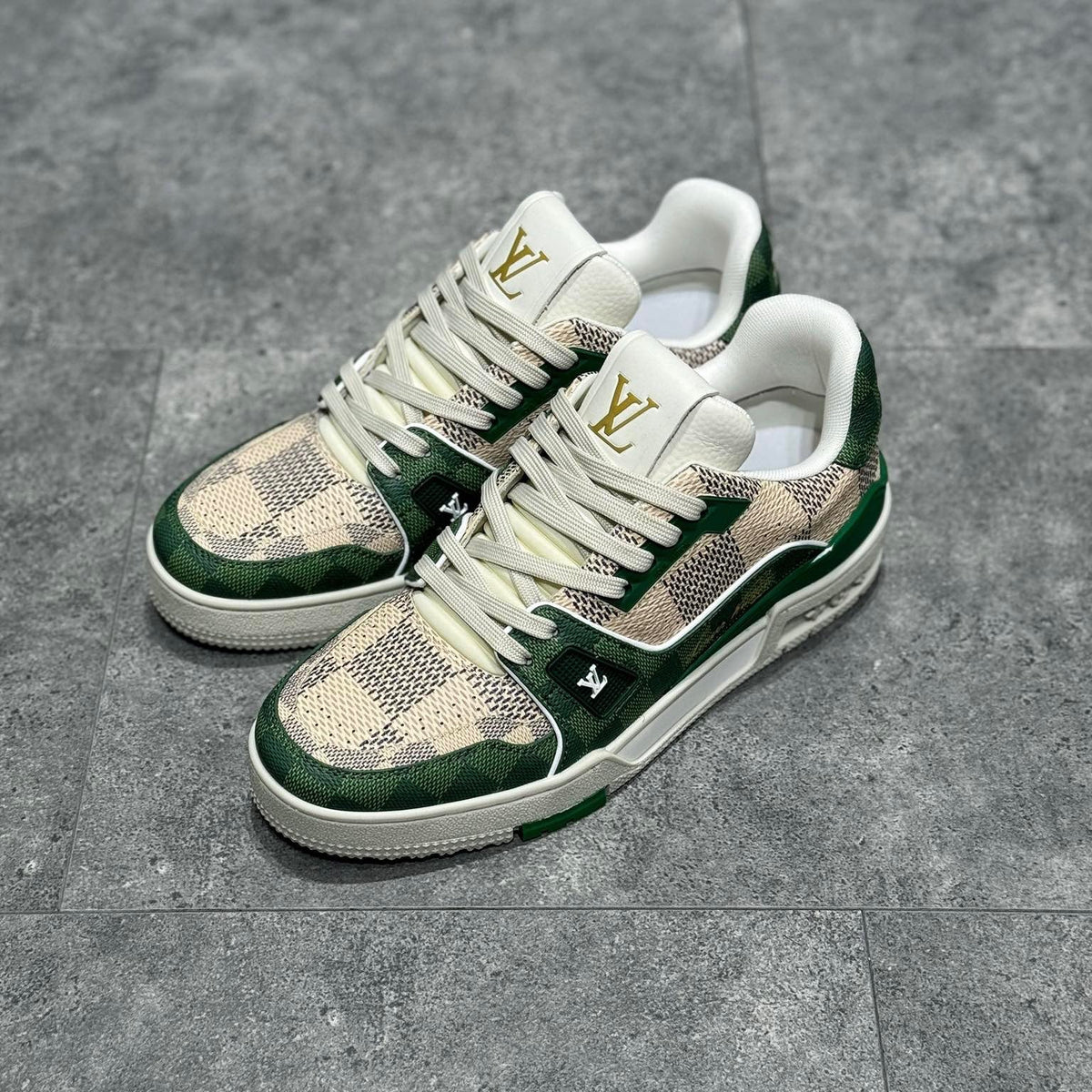 LOU TRAINERS