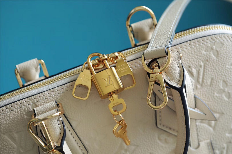 I W Fashion Lu-Vi bags - 8299