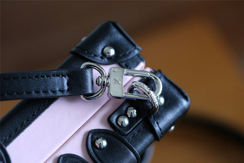I W Fashion Lu-Vi bags - 8224