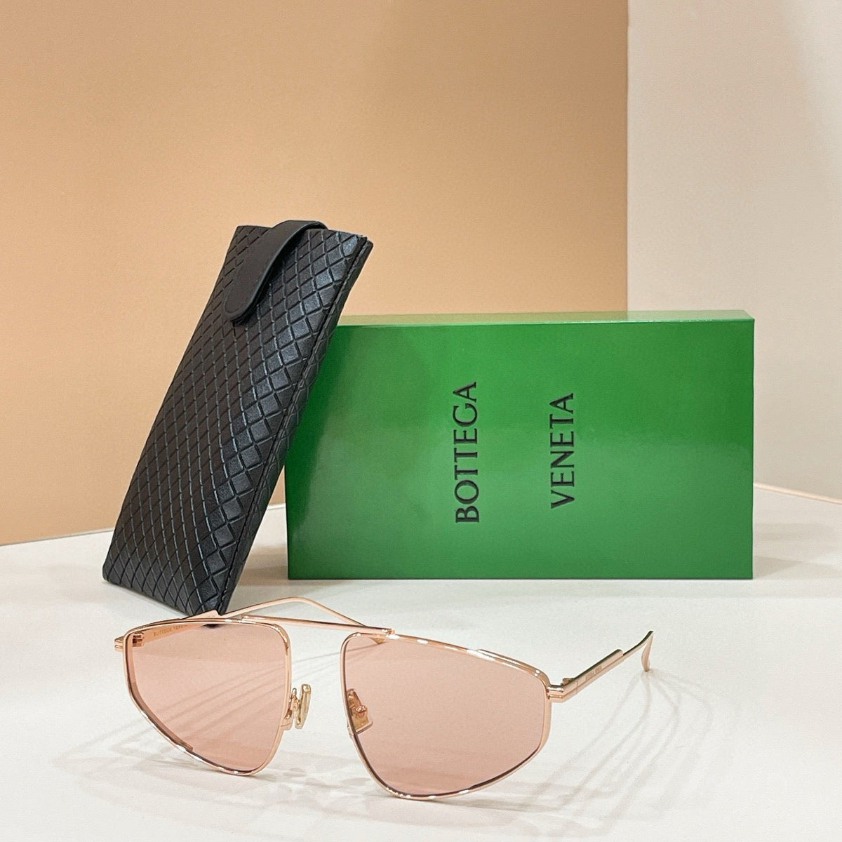 BOTT V SUNGLASSES