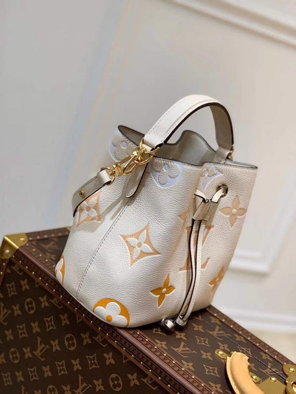 I W Fashion Lu-Vi bags - 17540
