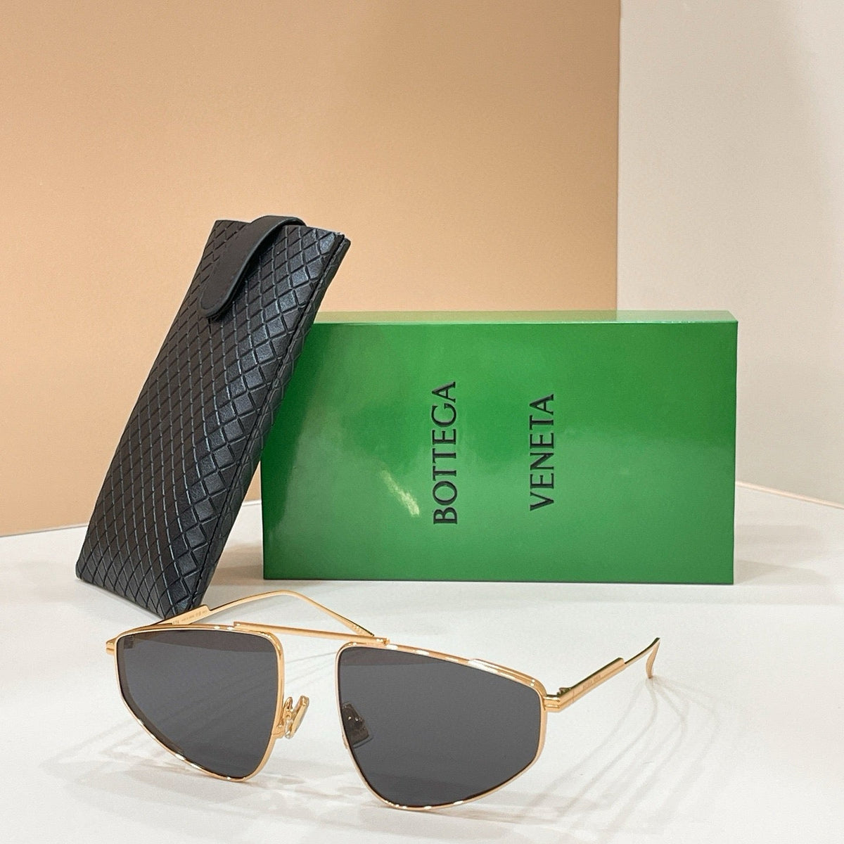 BOTT V SUNGLASSES