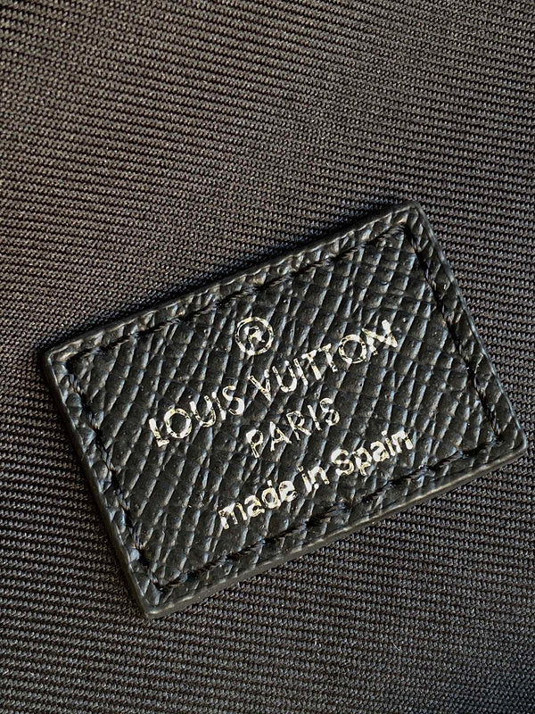 I W Fashion Lu-Vi bags - 17002