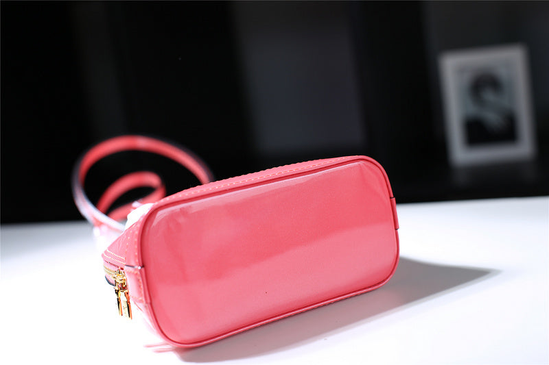 I W Fashion Lu-Vi bags - 8302