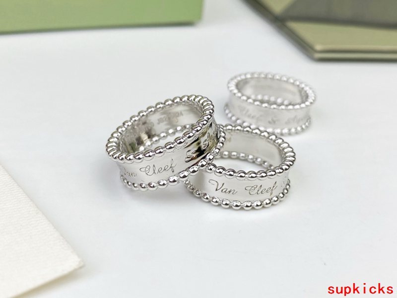 Van Cleef & Arples Jewelry