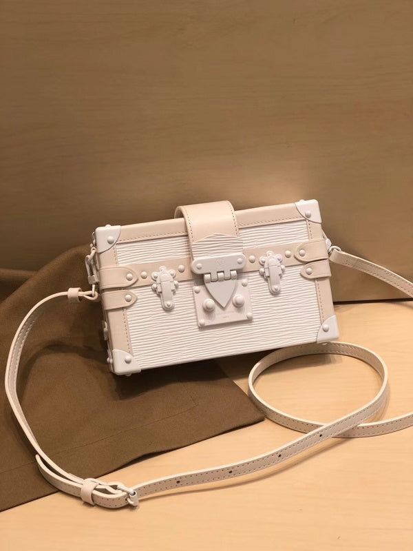I W Fashion Lu-Vi bags - 17765
