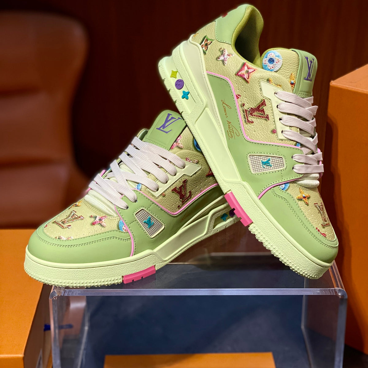 LOU SNEAKERS