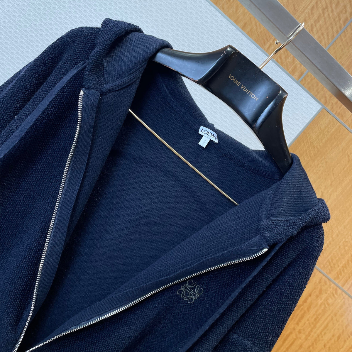 LOEW ZIP HOODIE
