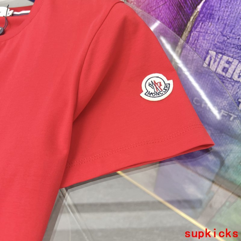 Moncler Luxury Cloth