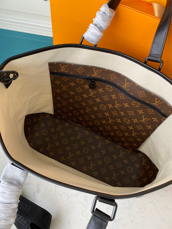 I W Fashion Lu-Vi bags - 17141