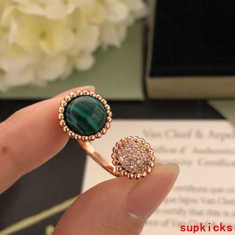 Van Cleef & Arples Jewelry
