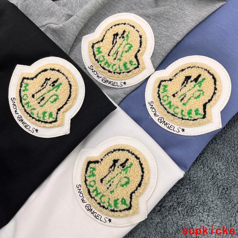 Moncler Luxury Cloth