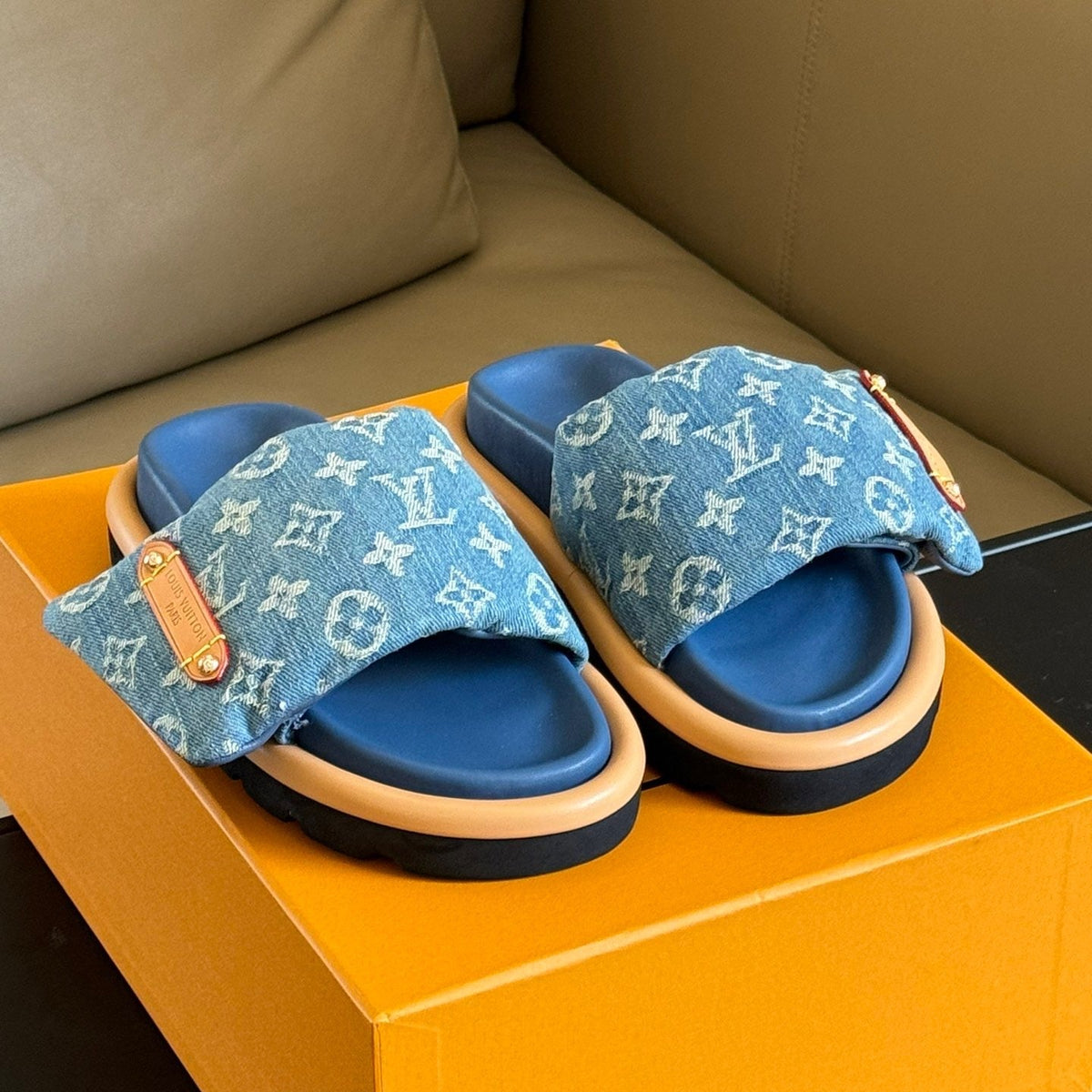 LOU PILLOW MULES
