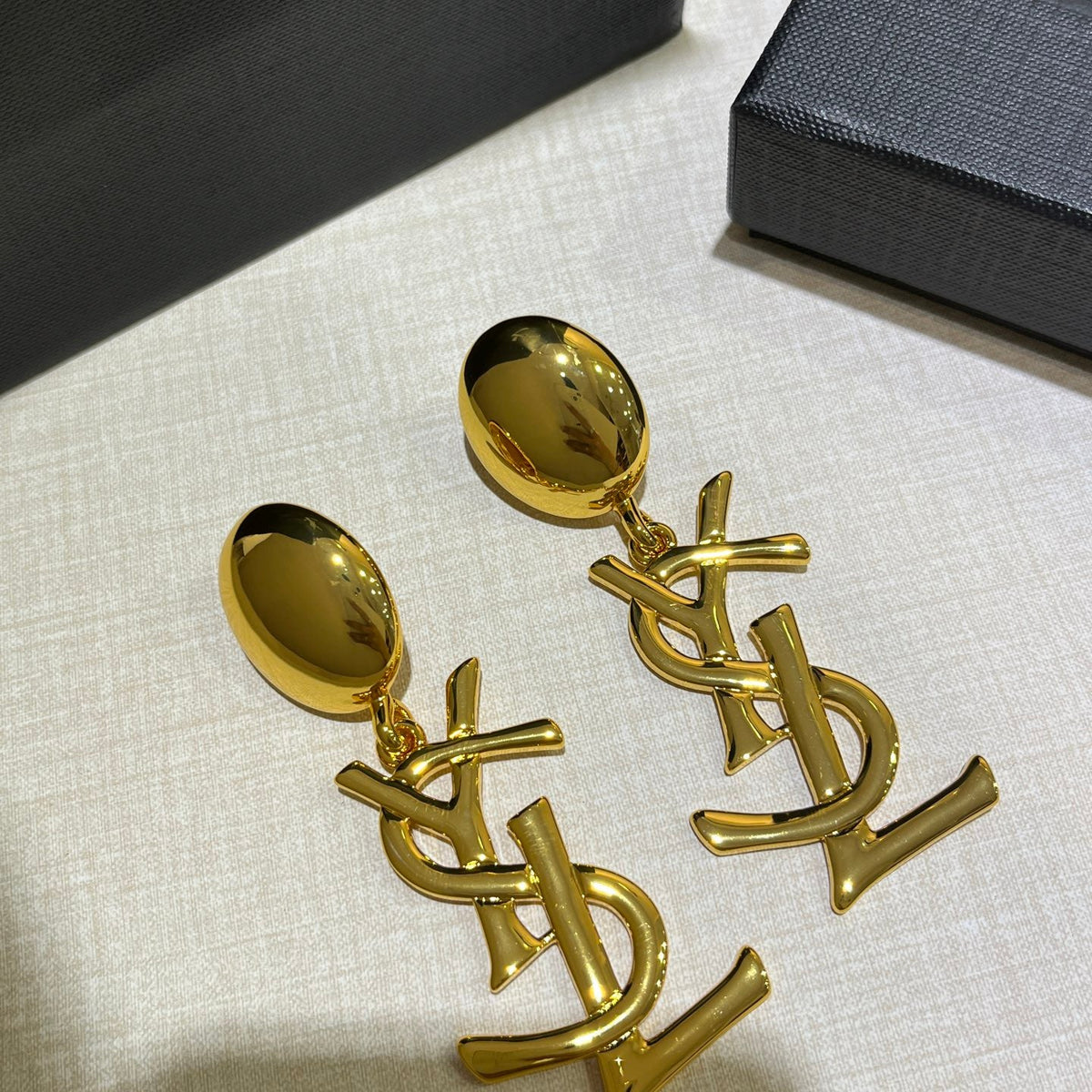 SL EARRINGS