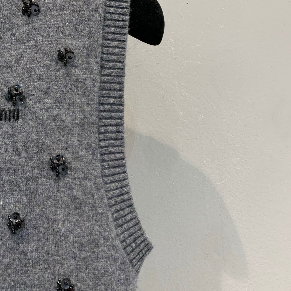 MIU M KNITTED VEST