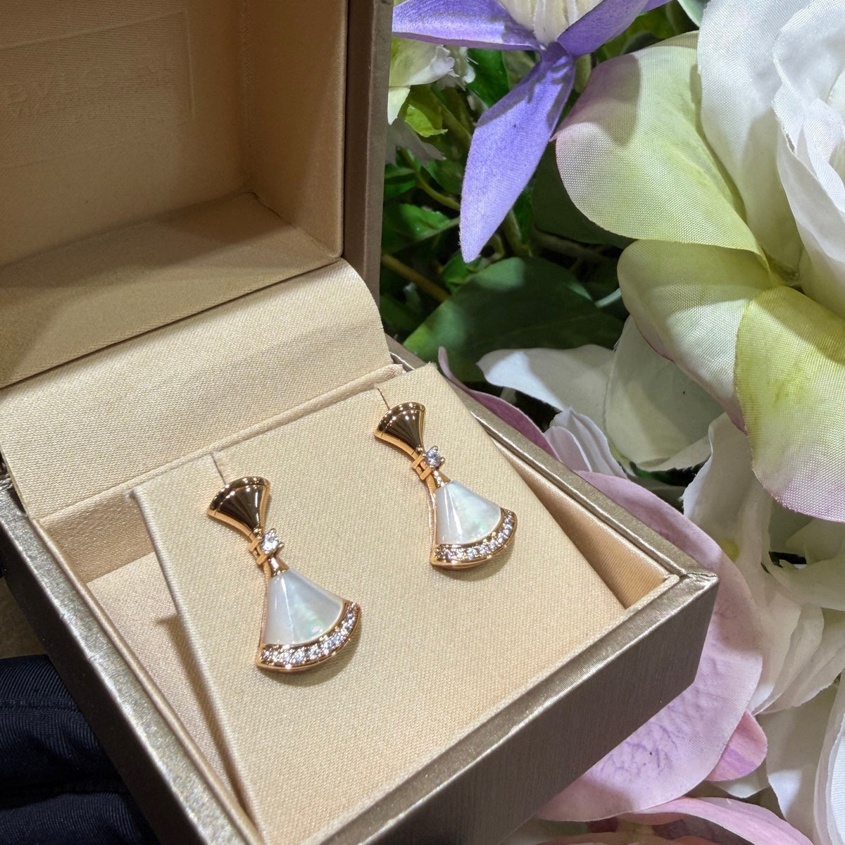 BVLG EARRINGS
