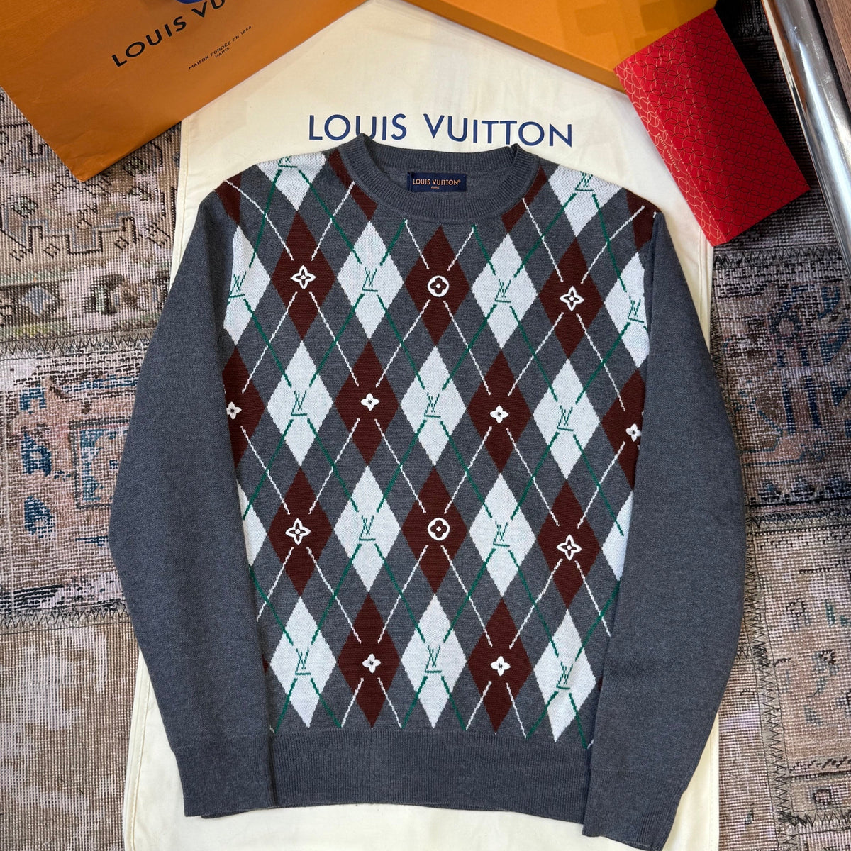 LOU JUMPER