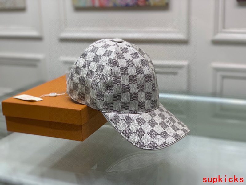 Louis Vuitton Luxury Cap