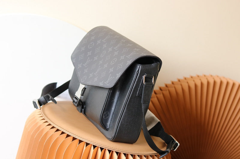 I W Fashion Lu-Vi bags - 17191