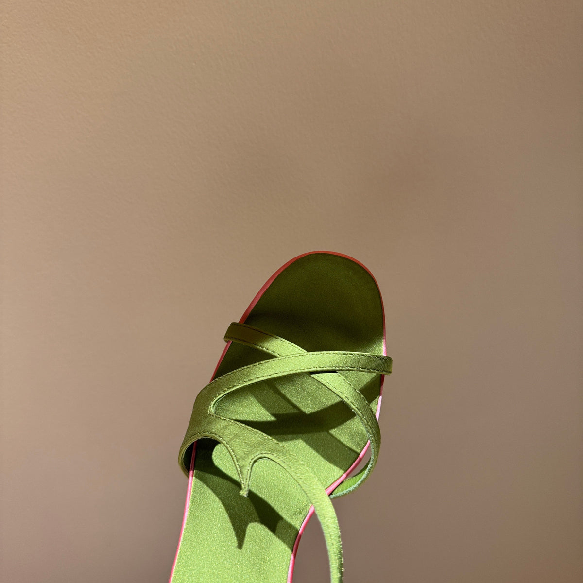 ROGER V HEELS