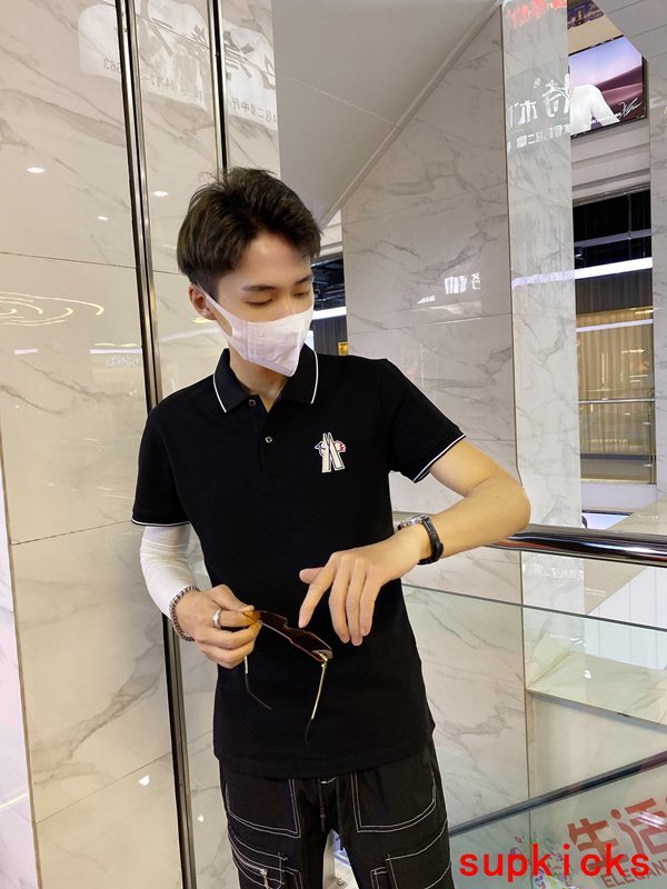 Moncler Luxury Cloth