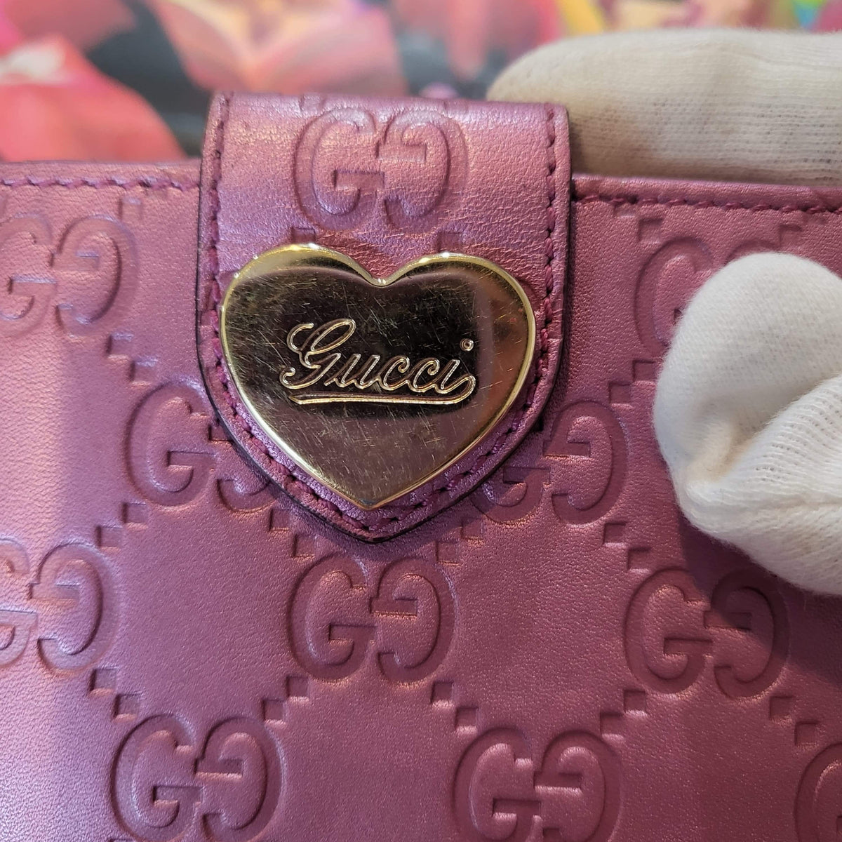 Authentic Gucci Metallic Guccissima Heart Travel Wallet