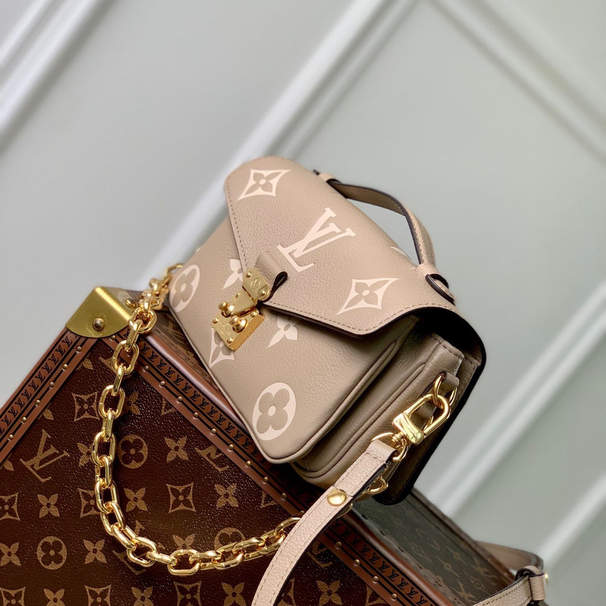 LOU POCHETTE METIS EAST WEST BAG