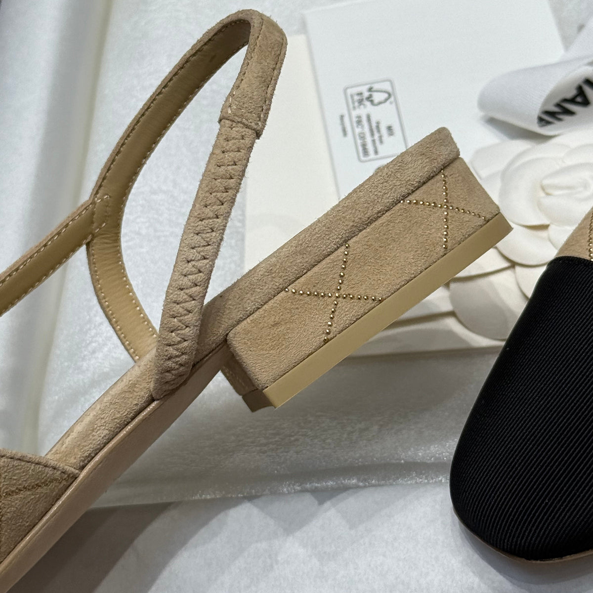 CC SLINGBACK PUMPS