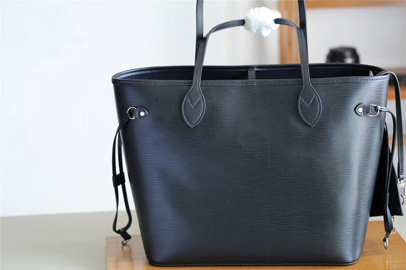 I W Fashion Lu-Vi bags - 8074