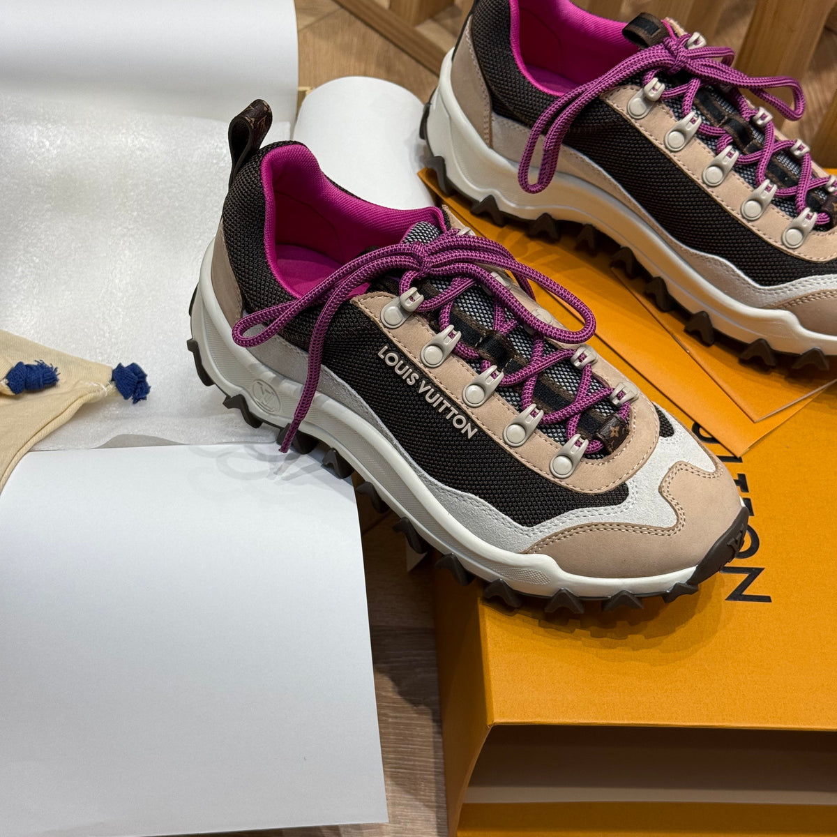 LOU RUSH XPLORER SNEAKERS