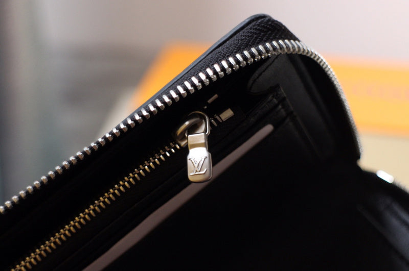LOV2 Bags - Luxurious Bags  2780