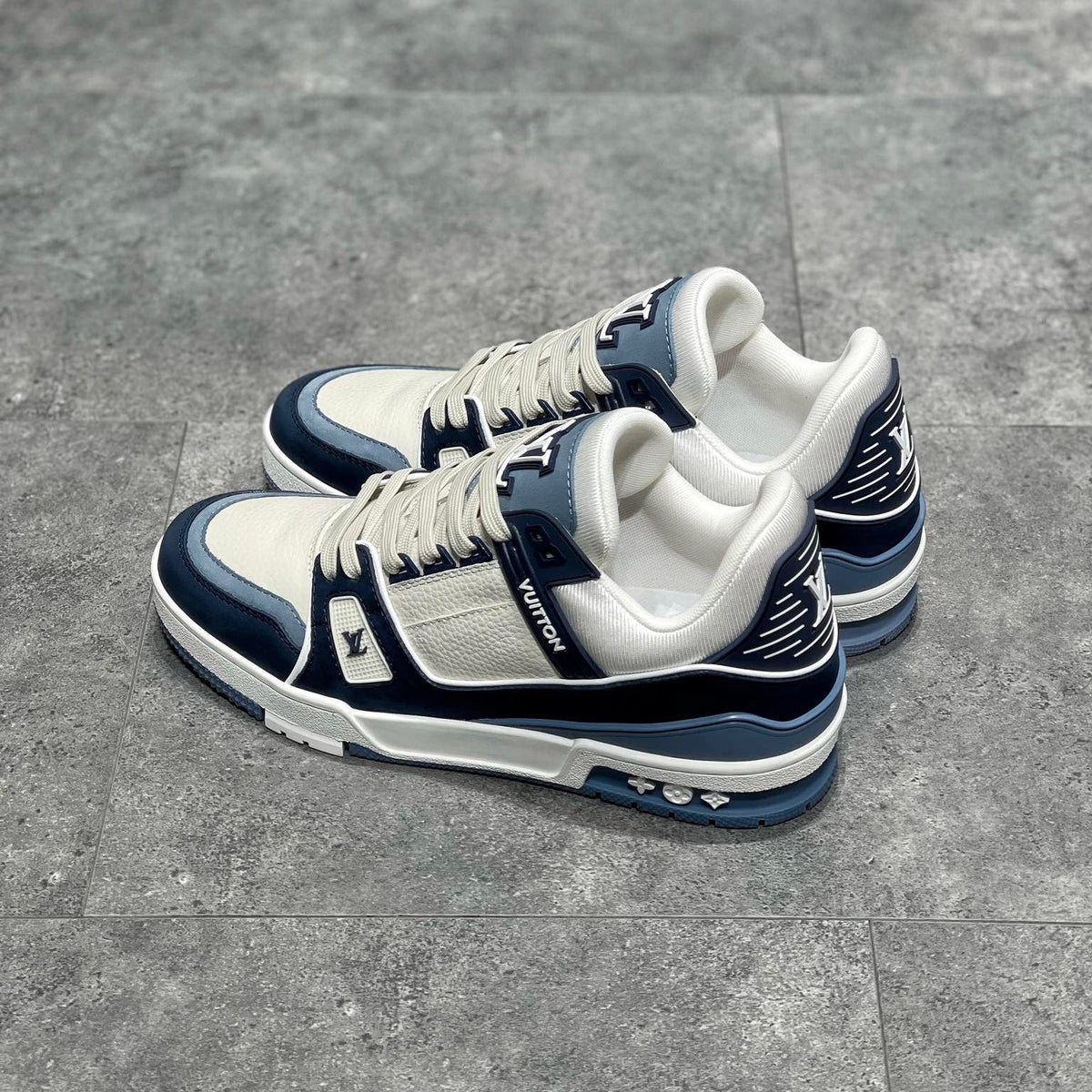 LOU TRAINERS